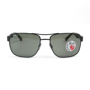 Ray-Ban Black Sunglasses as an Impressive Bright Accessory